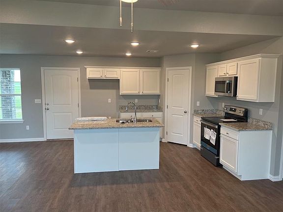 2nd image of 15810 Little Bluestem Way