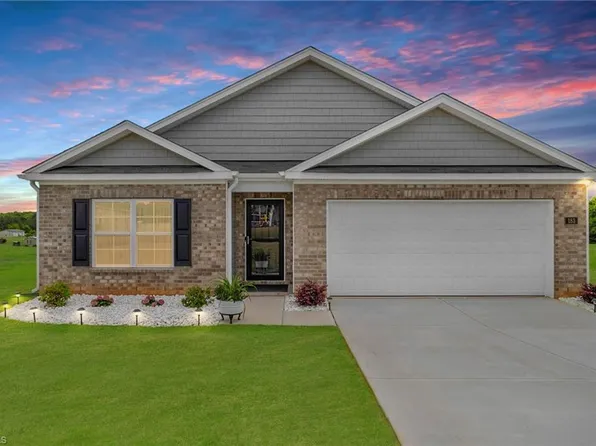 183 Alamos Ave, Lexington, NC 27295