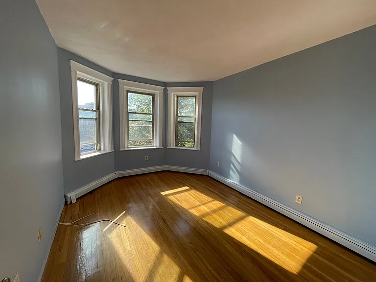1623 Commonwealth Ave #18R — Photo 1
