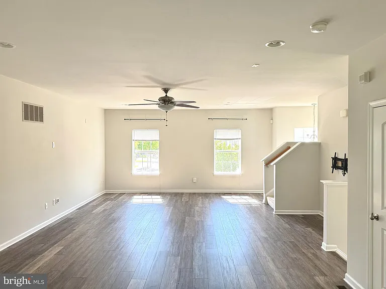 312 Wilkinson Dr #6 — Photo 4