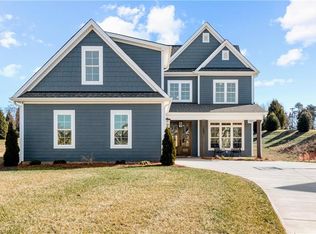 1607 Wisteria Dr, Winston Salem, NC 27106
