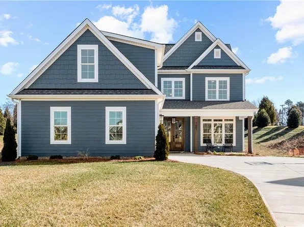 1607 Wisteria Dr, Winston Salem, NC 27106