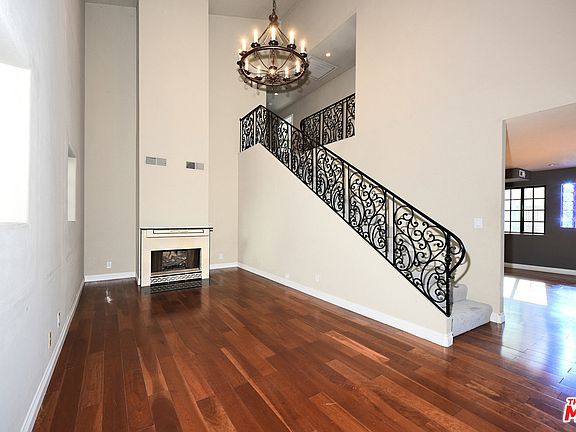 4th image of 3856 Udell Ct