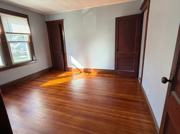 (undisclosed Address), West Springfield, MA 01089