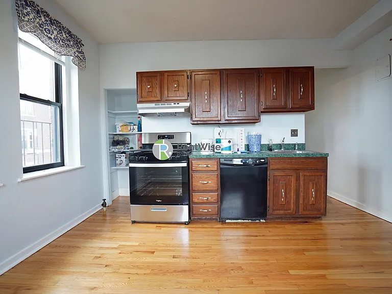 1400 Commonwealth Ave #15 — Photo 10