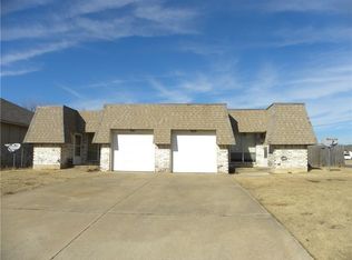 939 SW 98th St, Oklahoma City, OK 73139