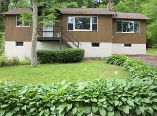 1080 Lakeside Dr E, Highland Lakes, NJ 07422