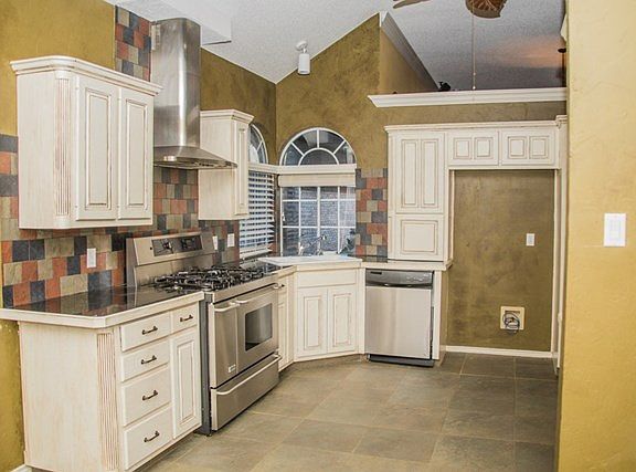 3rd image of 2513 Bobwhite Dr