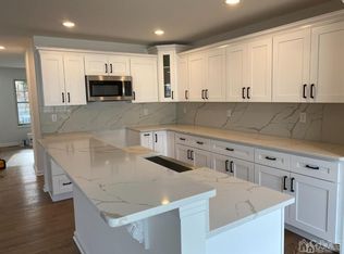 139 Raritan Blvd, Keyport, NJ 07735