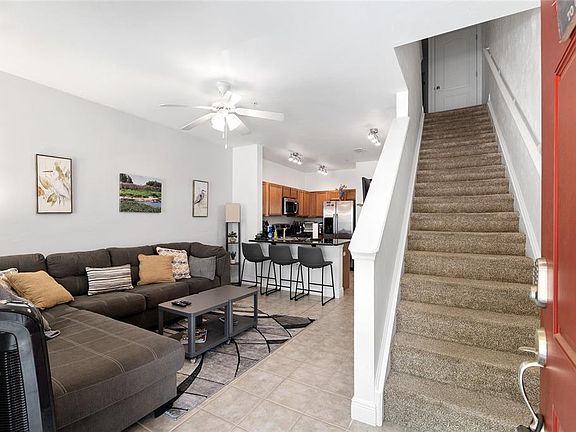 5th image of 2972 SW 35th Pl APT 86