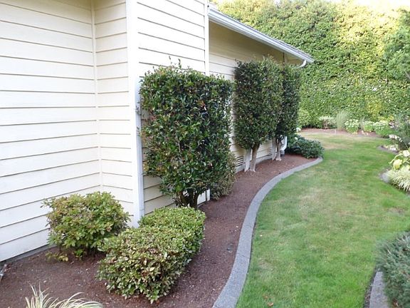 4th image of 1630 236th Ave NE