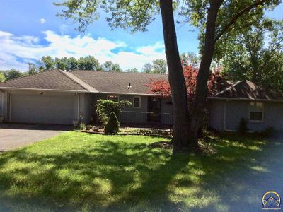 2700 SW Burlingame Rd, Topeka, KS, 66611