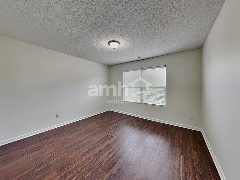 2305 Apple Glen Ln — Photo 21