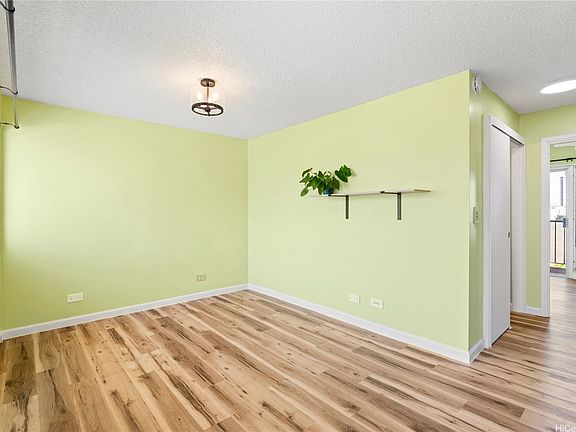 5th image of 1620 Keeaumoku St APT 806