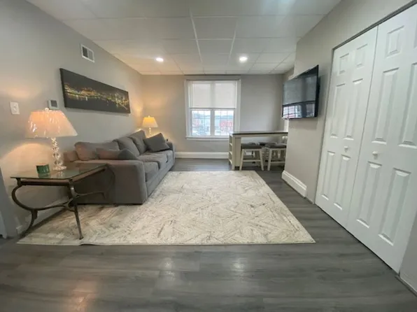 223 4th St Floor 2, Irwin, PA 15642