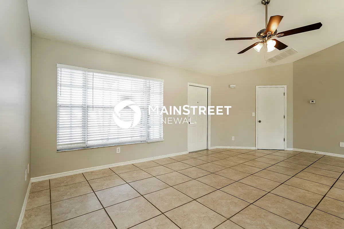 Living Room - 1314 SW 33rd St