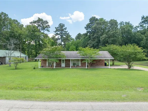 209 E North Loop, Oakdale, LA 71463