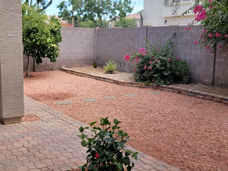 1289 E Clifton Ave — Photo 26