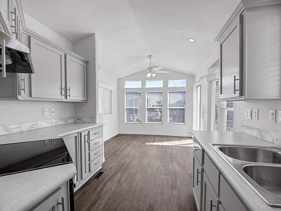 3rd image of 9252 E Broadway Rd #11