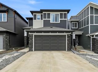 902 S Bluerock Way SW, Calgary, AB T2Y0S5