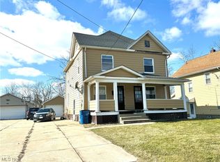 51 Prospect St, Struthers, OH 44471