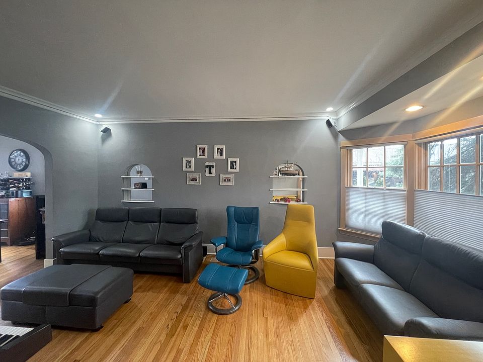 1st image of 4251 N Kostner Ave