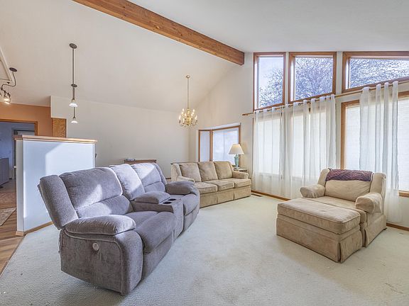 5th image of 341 Combs Cir