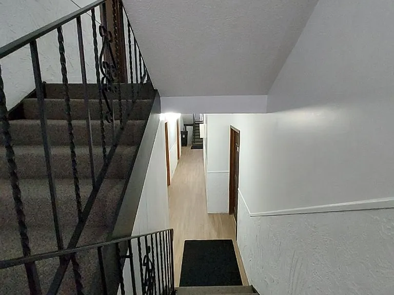 831 & 837 E Wayne Ave — Photo 26