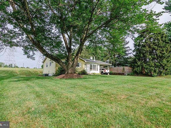 2nd image of 17300 Flagstone Dr