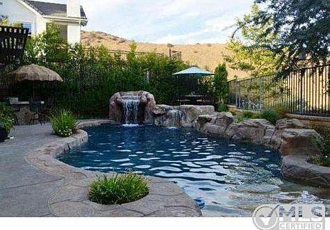 3rd image of 29380 Madeira Ln