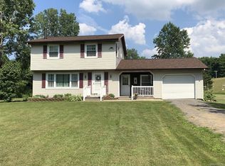 3667 Culvert Rd, Medina, NY 14103