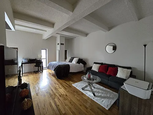 160 Bleecker St Photo 1