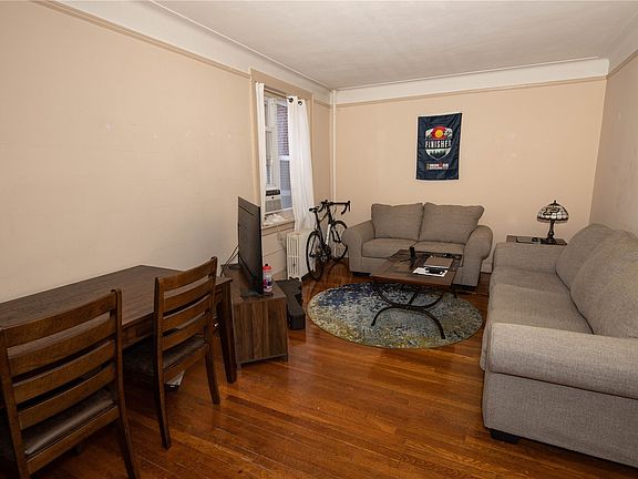 2nd image of 30 Shipherd Ave APT 7B
