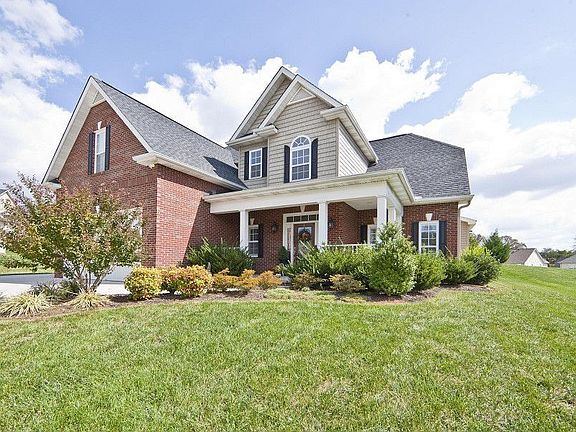 2nd image of 3332 Cliffbranch Ln