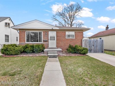 23036 Couzens Ave, Hazel Park, MI, 48030