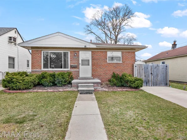 23036 Couzens Ave, Hazel Park, MI 48030