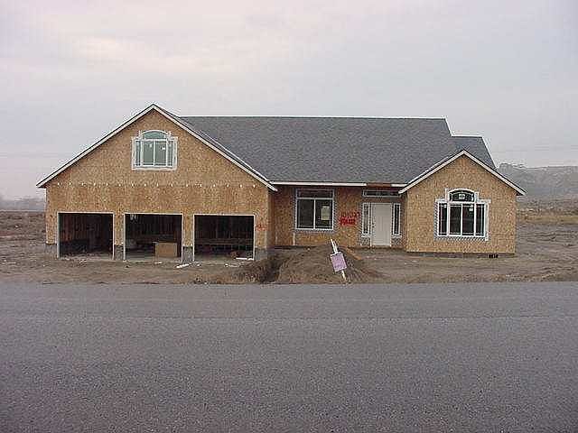 1st image of 101027 Brandon Dr