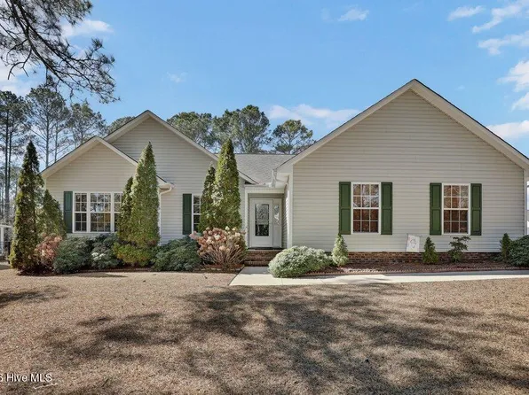 501 Compass Court, Sneads Ferry, NC 28460