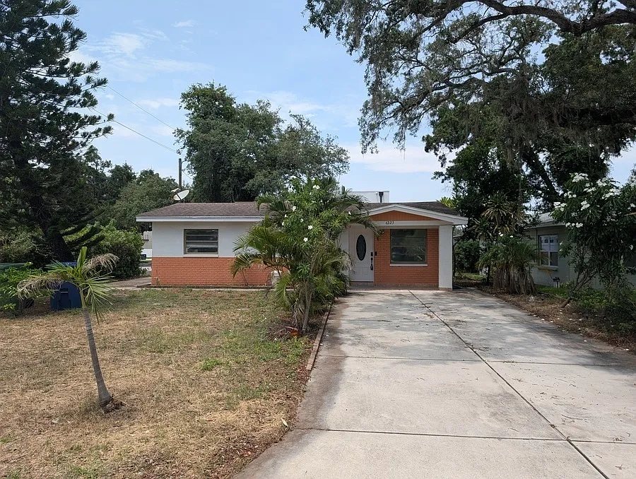 Charming Home in Prime Westshore / Midtown Location! — Photo 2