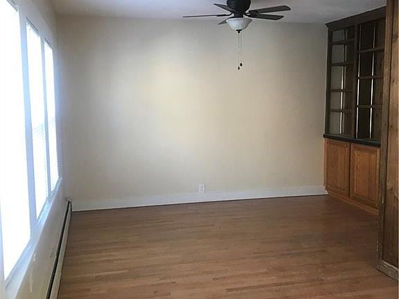 3rd image of 324 Waterman Ave #B