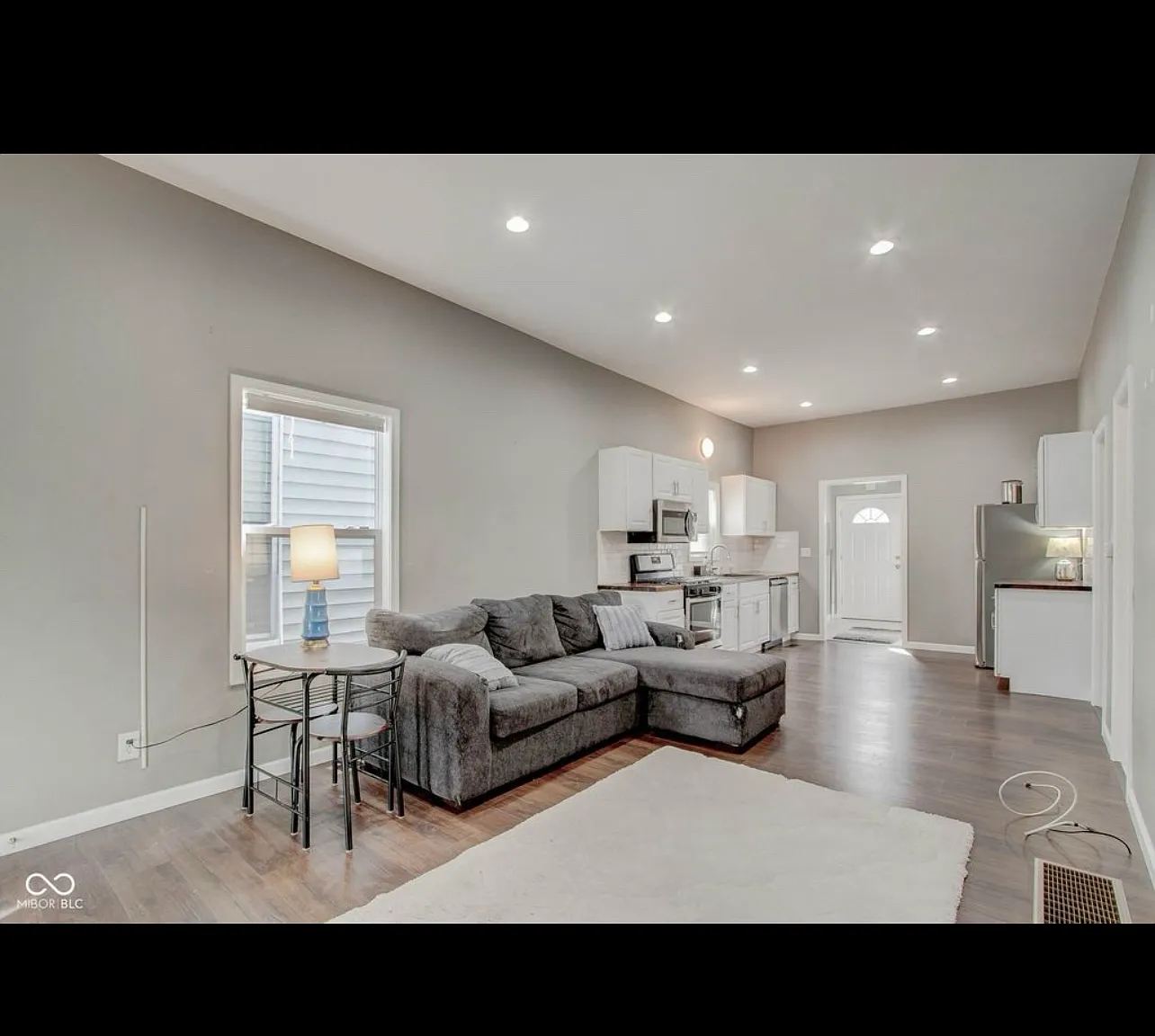 957 W Roache St — Photo 4