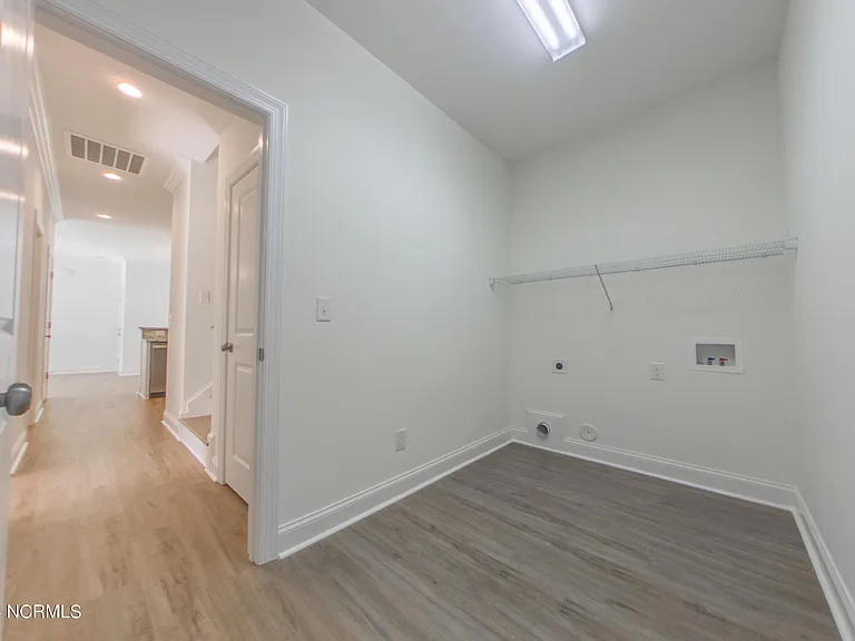 21 Crew Ct — Photo 18