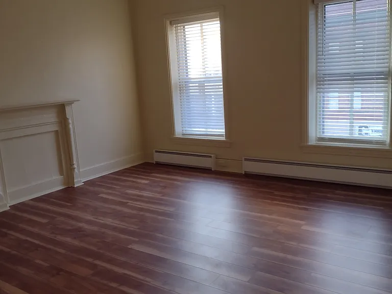 17 N Hanover St #5 — Photo 6