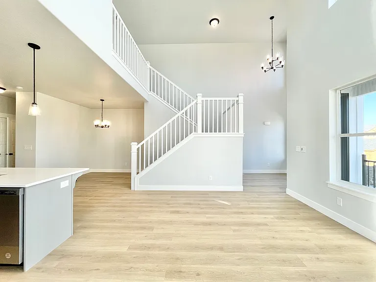 4306 W Silver Peak Ln — Photo 5