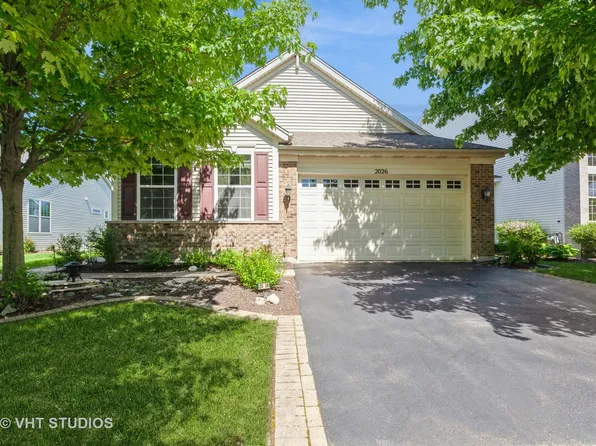 2026 Highbury Ln, Aurora, IL 60502