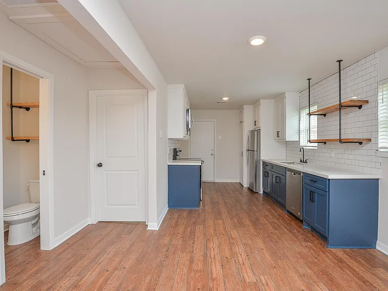 2501 McKee St — Photo 12