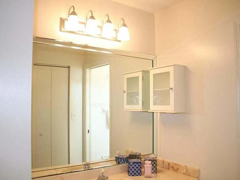 221 Bilbao St — Photo 15