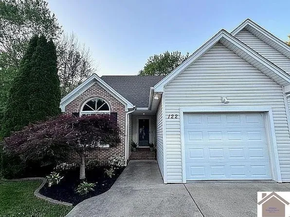 122 Berry Ct, Paducah, KY 42001