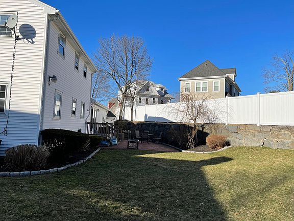 3rd image of 17 Duggan Ln