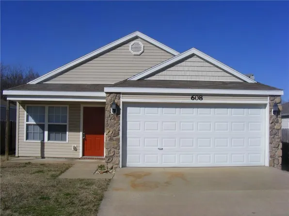 608 Cedar Brook Ct, Decatur, AR 72722